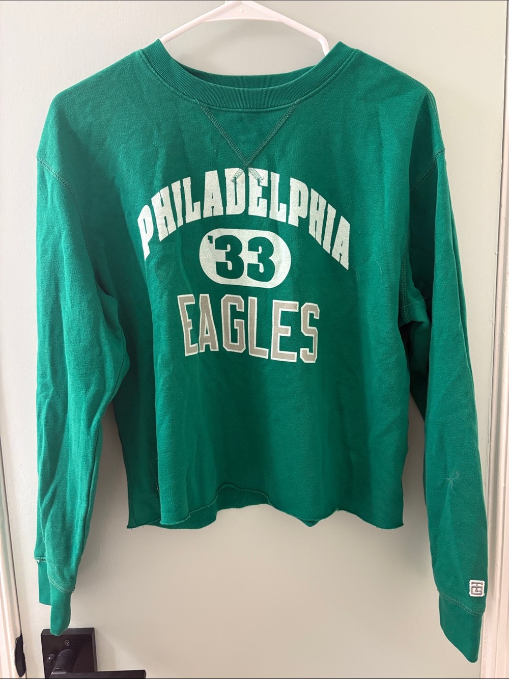 Women’s Green Philadelphia Eagles Graphic Sweatshirt